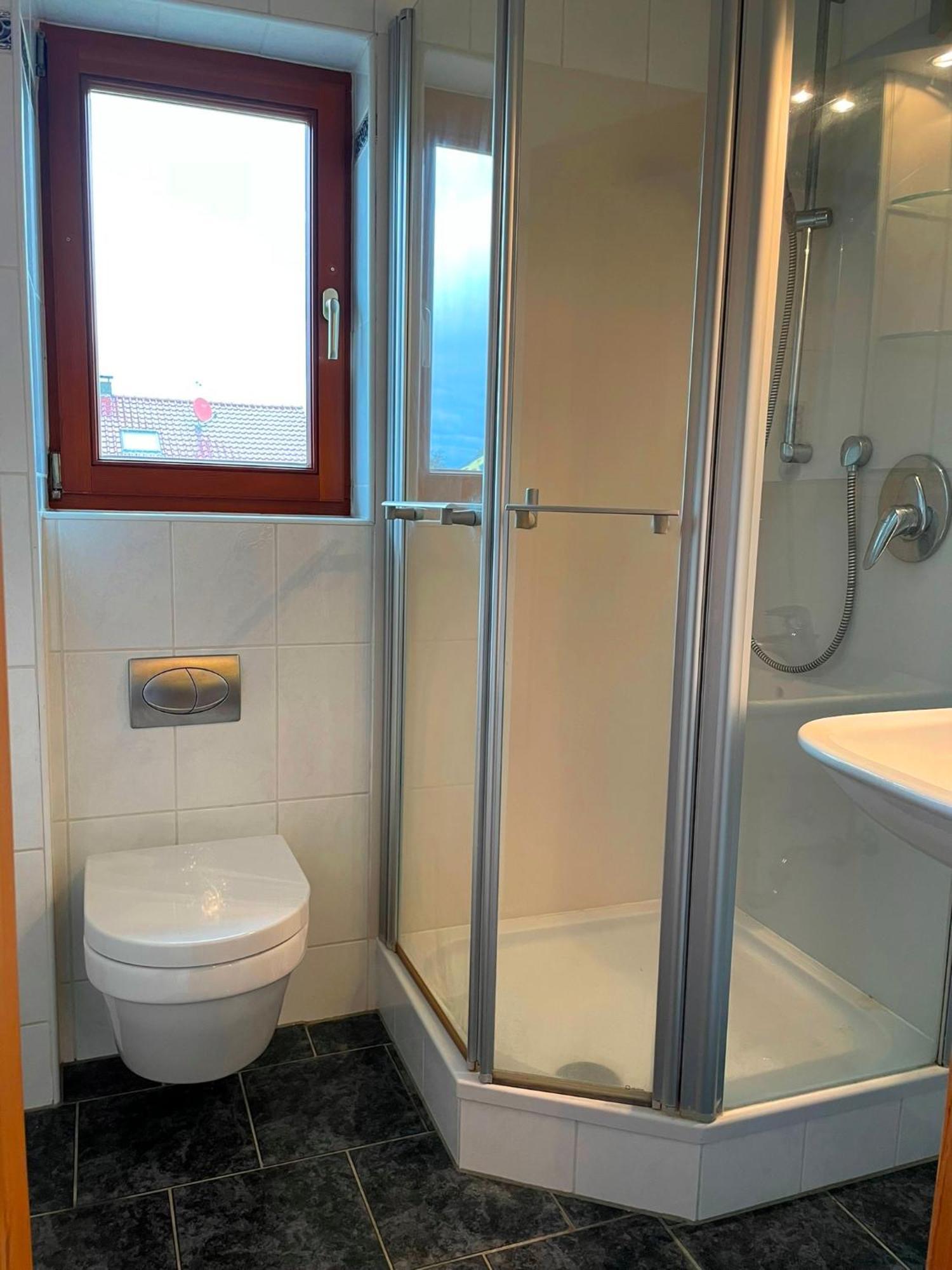 1,5-Zimmer Mit Duschbad, Gartenblick, Kuehlschrank Heroldsberg Buitenkant foto